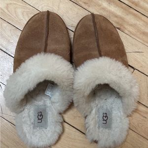 Ugg Scuffette Slippers size 8